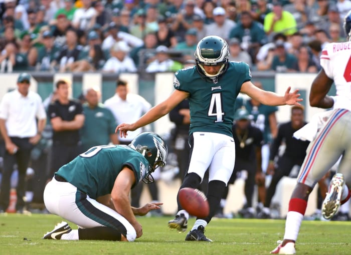 Eagles kicker Jake Elliott (4) kicks a field goal against the Giants at Lincoln Financial Field.